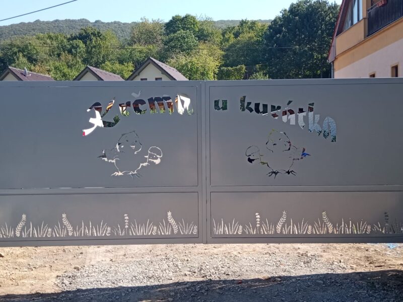 Dvojkridlo vypalovany plech Budmerice